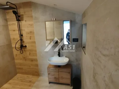 Izdavanje, kuća, 76m², Sremska Kamenica, Petrovaradin - image 3