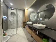 Sale, five bedroom apartment, 180m², Stari Aerodrom, Podgorica - image 9