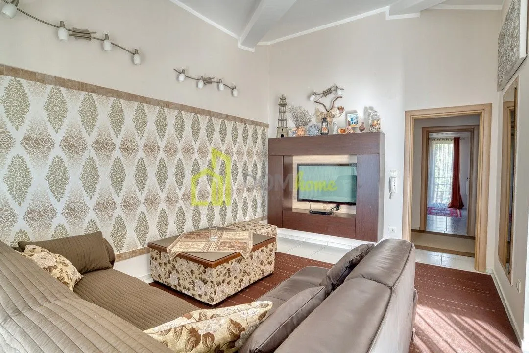 Prodaja, dvosoban stan, 75m², Seoce, Budva