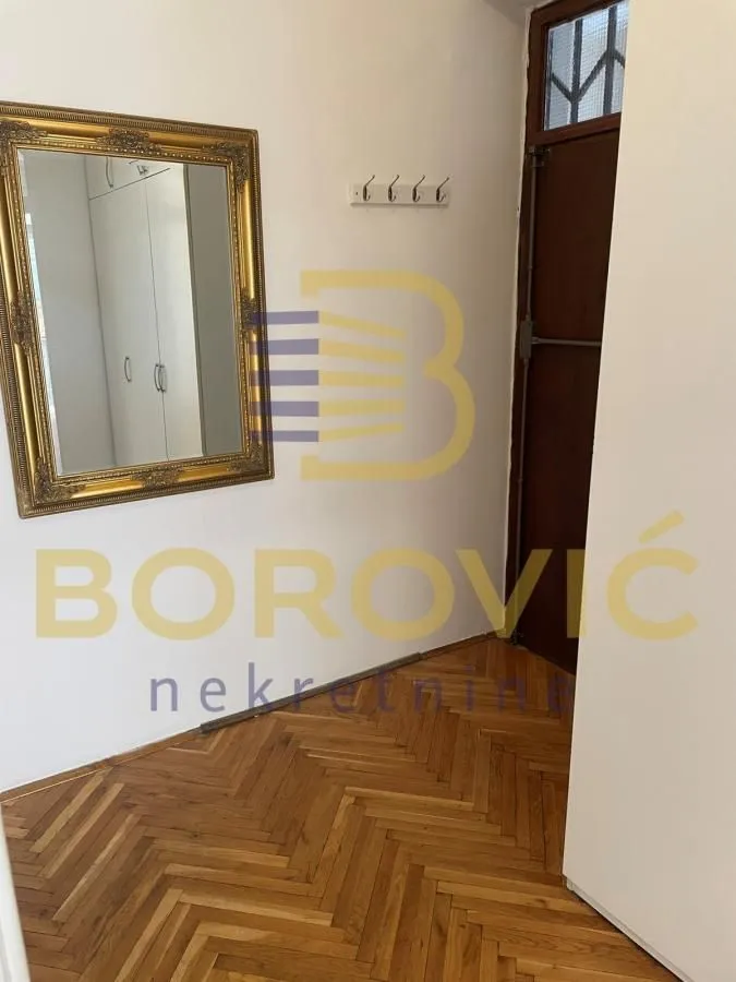 Rent, two bedroom apartment, 47m², Stari Grad, Beograd