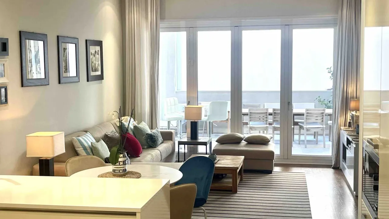 Izdavanje, jednosoban stan, 117m², Porto Montenegro, Tivat