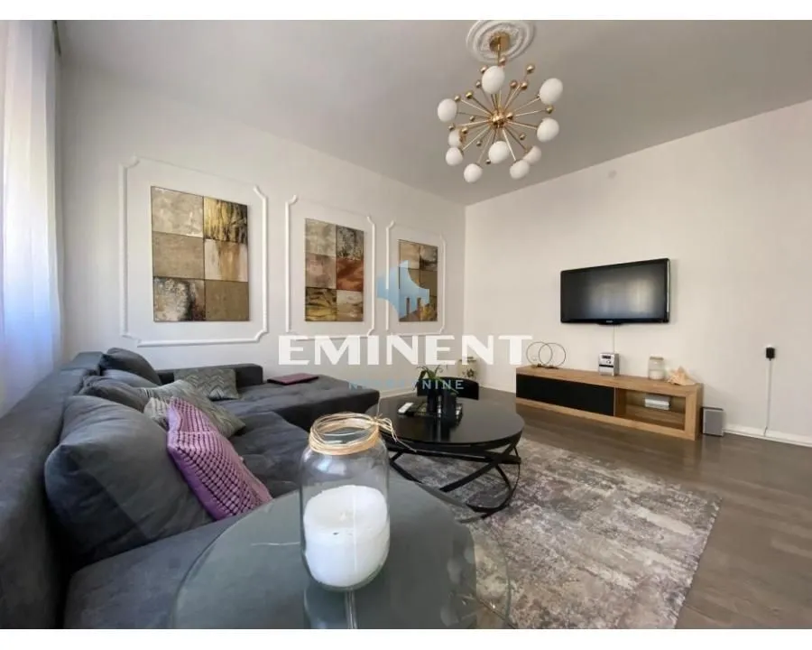 Izdavanje, dvosoban stan, 70m², Savski Venac, Beograd