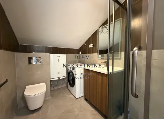 Prodaja, garsonjera, 45m², Tološi, Podgorica