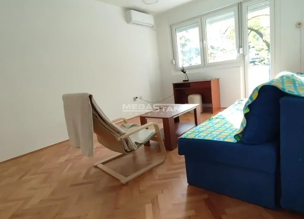 Prodaja, dvosoban stan, 52m², Karaburma, Palilula Sve Podlokacije