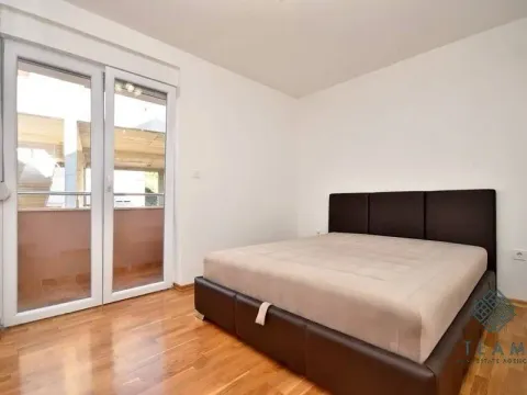 Rent, two bedroom apartment, 55m², Igalo, Herceg Novi - image 3