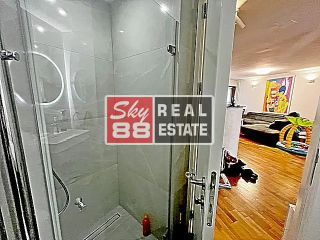 Prodaja, trosoban stan, 87m², Centar Sve Podlokacije, Beograd