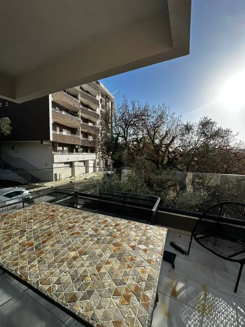Rent, one bedroom apartment, 46m², Bečići, Budva