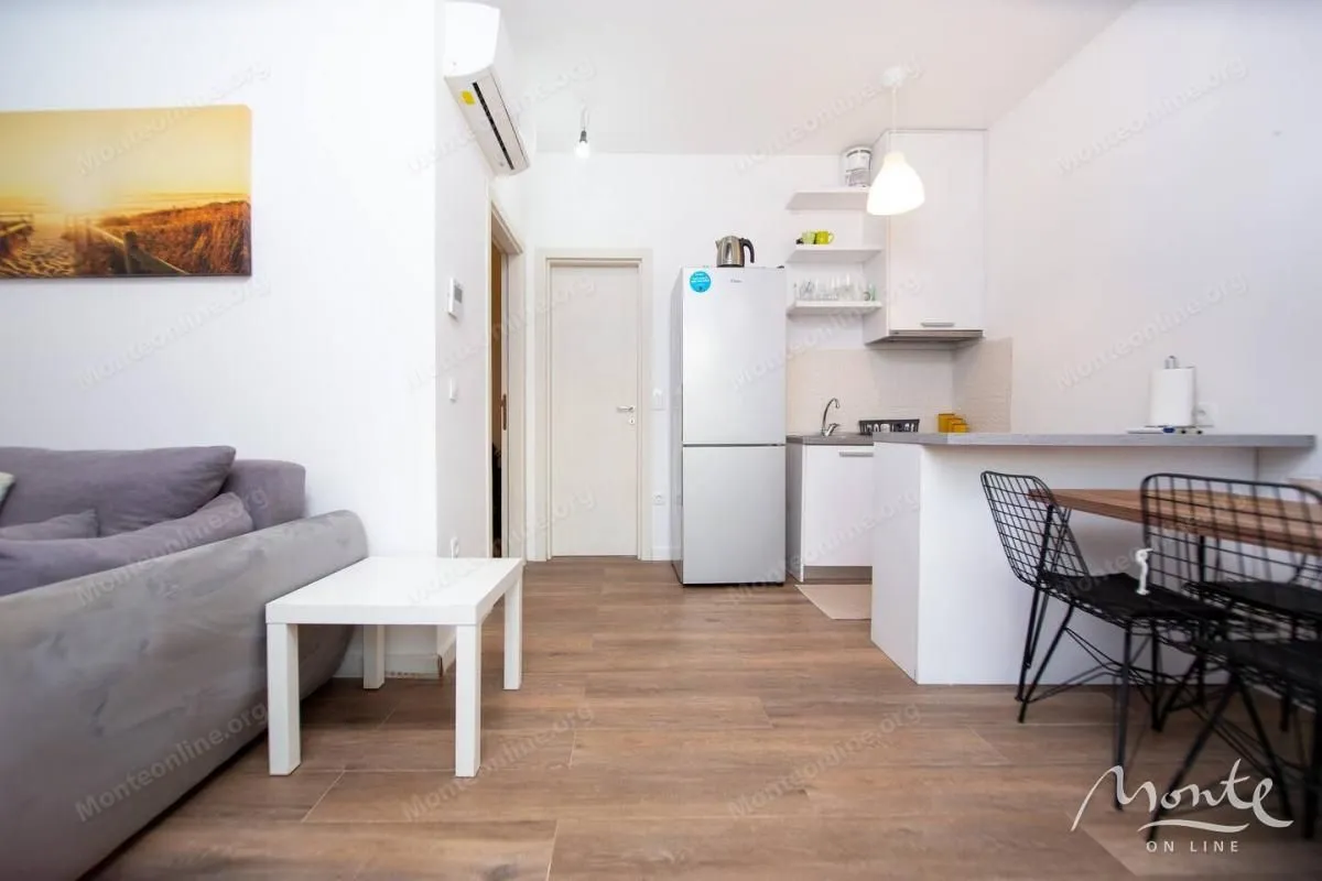 Prodaja, jednosoban stan, 62m², Kalimanj, Tivat