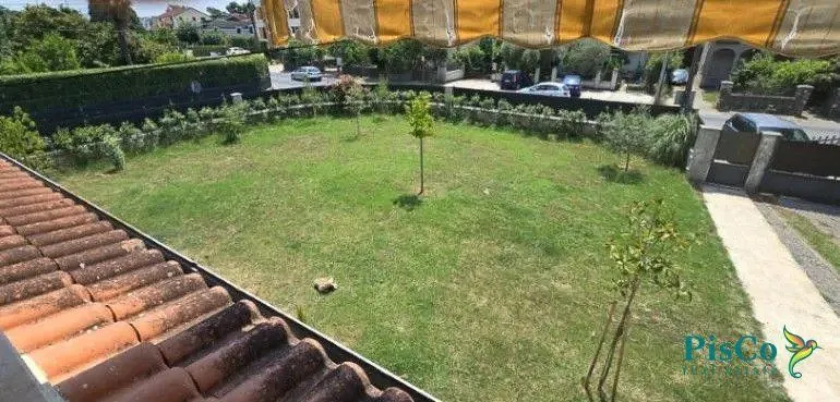 Rent, house, 254m², Tološi, Podgorica