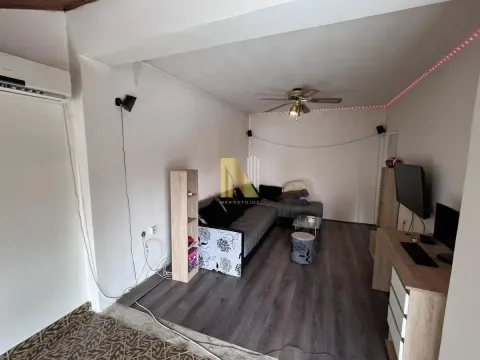 Prodaja, kuća, 330m², Veternik, Novi Sad Sve Podlokacije - image 11