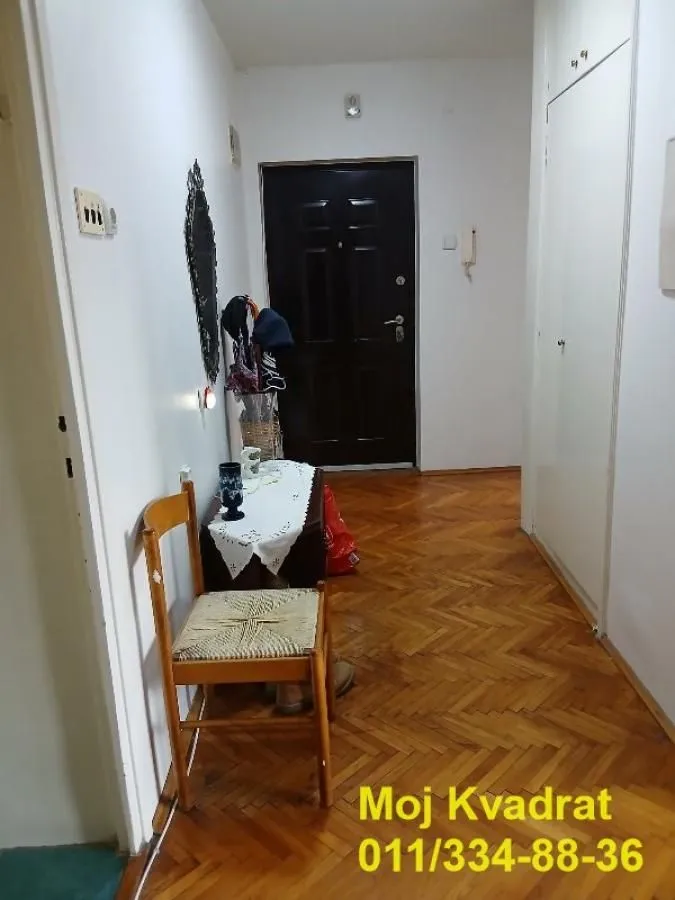 Sale, two bedroom apartment, 65m², Kalenić Pijaca, Vračar Sve Podlokacije