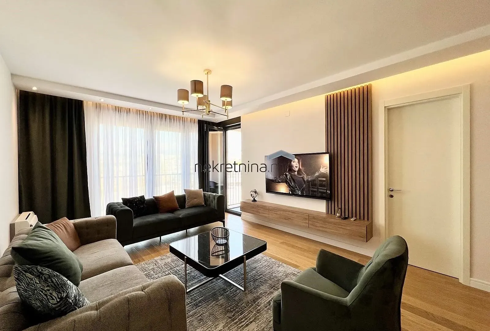 Izdavanje, jednosoban stan, 57m², Kod Capital Plaze, Podgorica