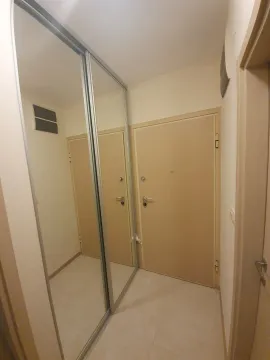 Izdavanje, jednosoban stan, 47m², City Kvart, Podgorica - image 10