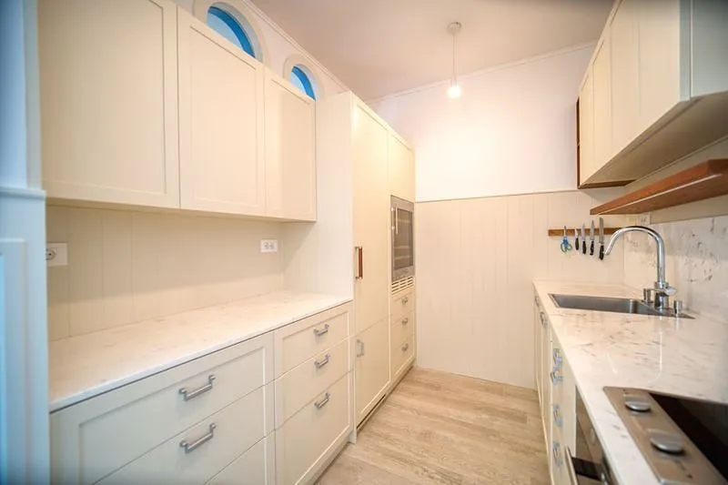 Prodaja, trosoban stan, 80m², Tivat, Crna Gora