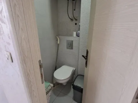 Rent, office space, 41m², Dalmatinska ulica, Podgorica - image 8