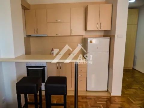 Izdavanje, stan, 31m², Grbavica, Novi Sad Sve Podlokacije - image 2