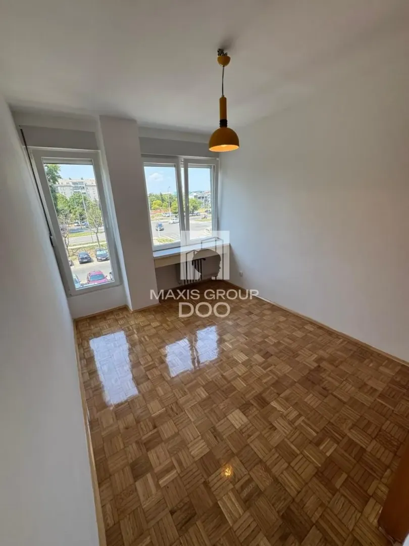 Rent, three bedroom apartment, 73m², Novi Beograd Blok 23, Novi Beograd Sve Podlokacije