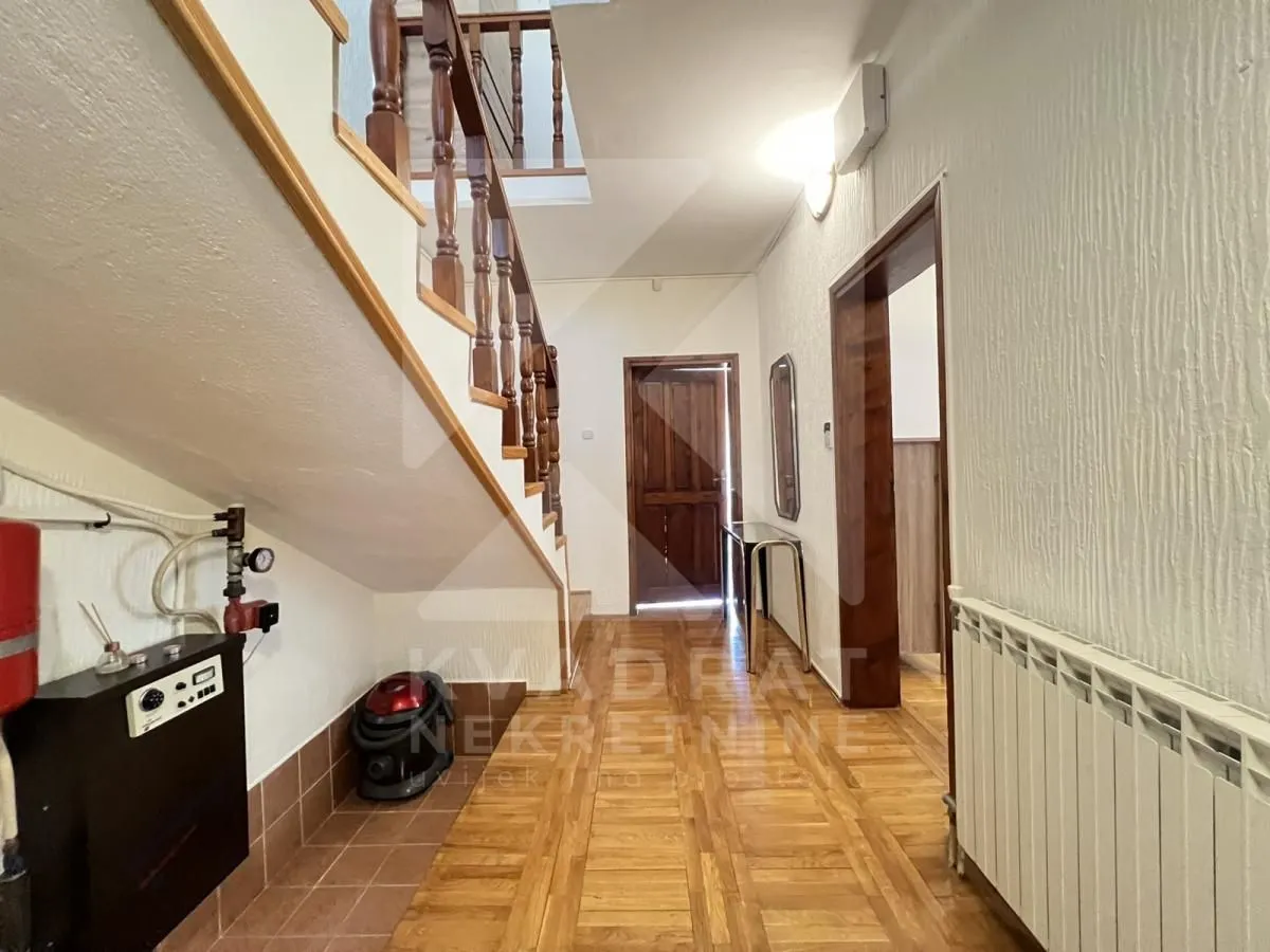 Rent, house, 140m², Zabjelo, Podgorica