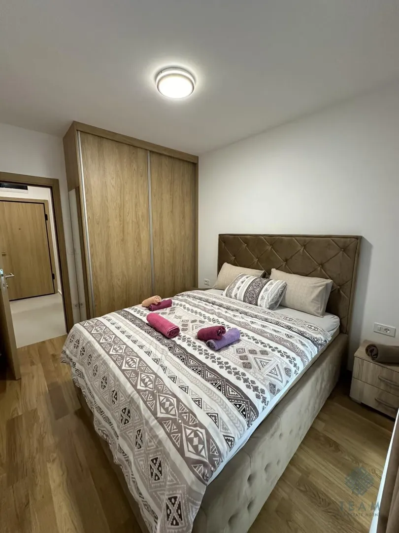 Izdavanje, jednosoban stan, 46m², New City, Podgorica