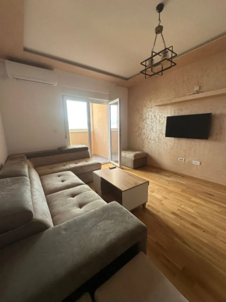 Izdavanje, jednosoban stan, 45m², Tuški Put, Podgorica