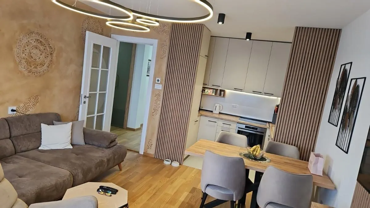 Prodaja, trosoban stan, 80m², Nova Detelinara, Novi Sad Sve Podlokacije