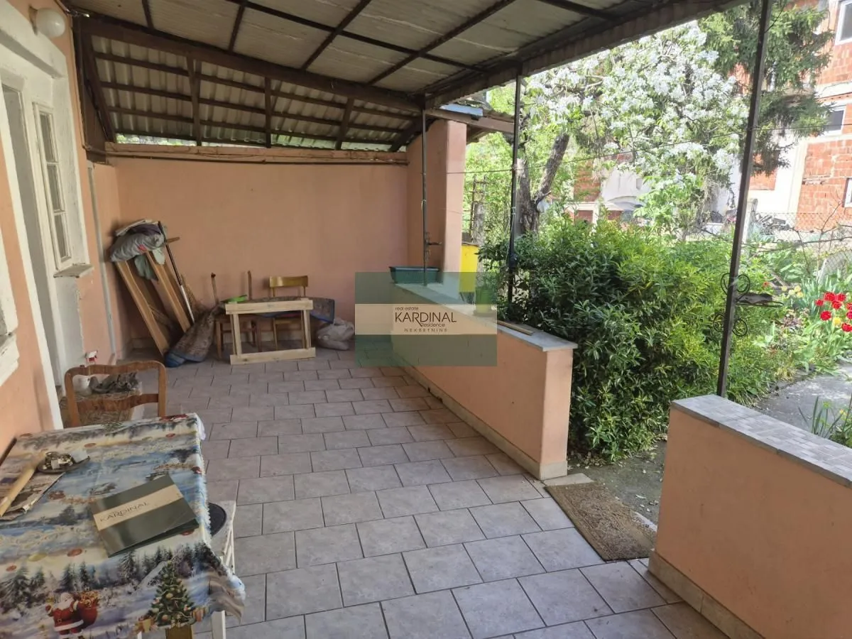Prodaja, kuća, 75m², Centar, Jagodina