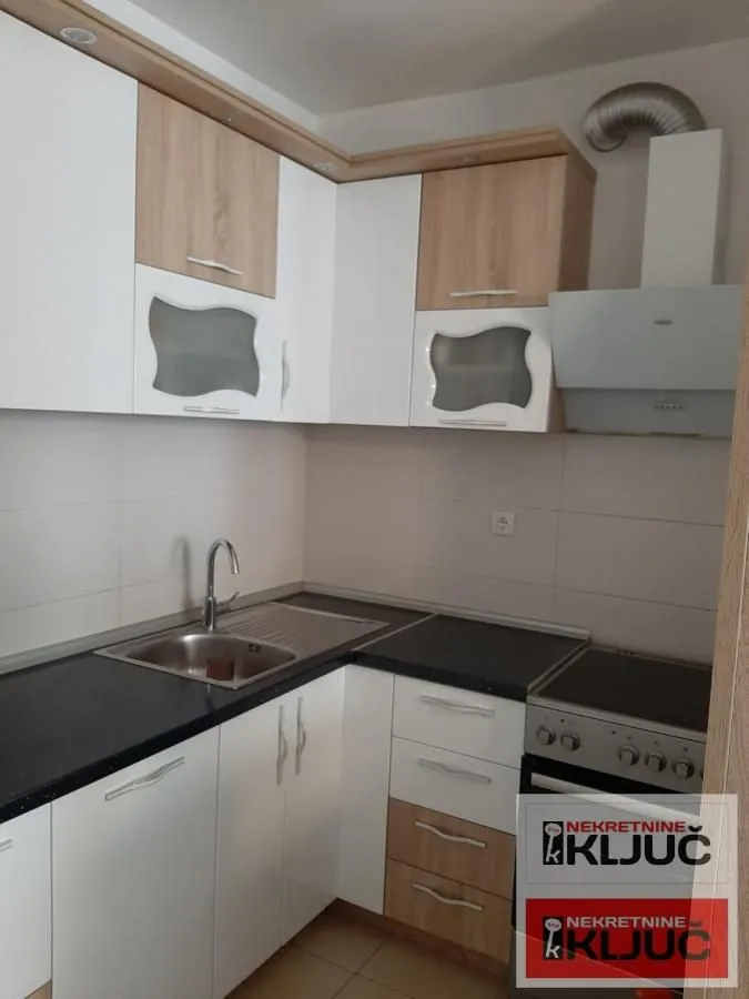 Izdavanje, jednosoban stan, 45m², Sajmište, Novi Sad