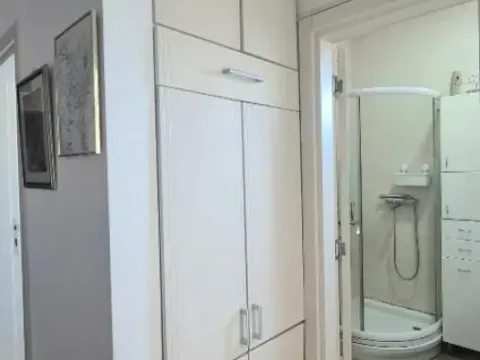 Prodaja, dvosoban stan, 55m², Kluz, Zvezdara Sve Podlokacije - image 11