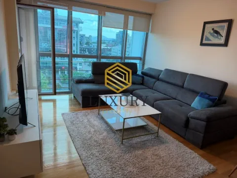 Izdavanje, dvosoban stan, 75m², Preko Morače, Podgorica - image 1