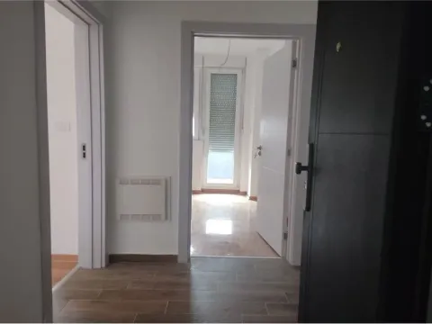 Sale, three bedroom apartment, 70m², Niš, Srbija - image 12