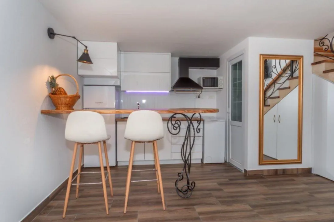 Rent, apartment, 38m², Centar, Bar