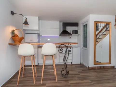 Rent, apartment, 38m², Centar, Bar - image 6