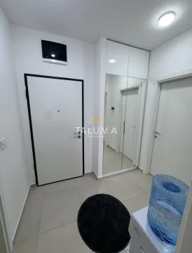 Izdavanje, dvosoban stan, 65m², Stari Aerodrom, Podgorica - image 6