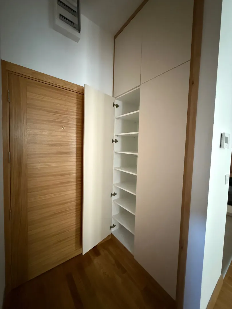 Rent, one bedroom apartment, 42m², Bečići, Budva