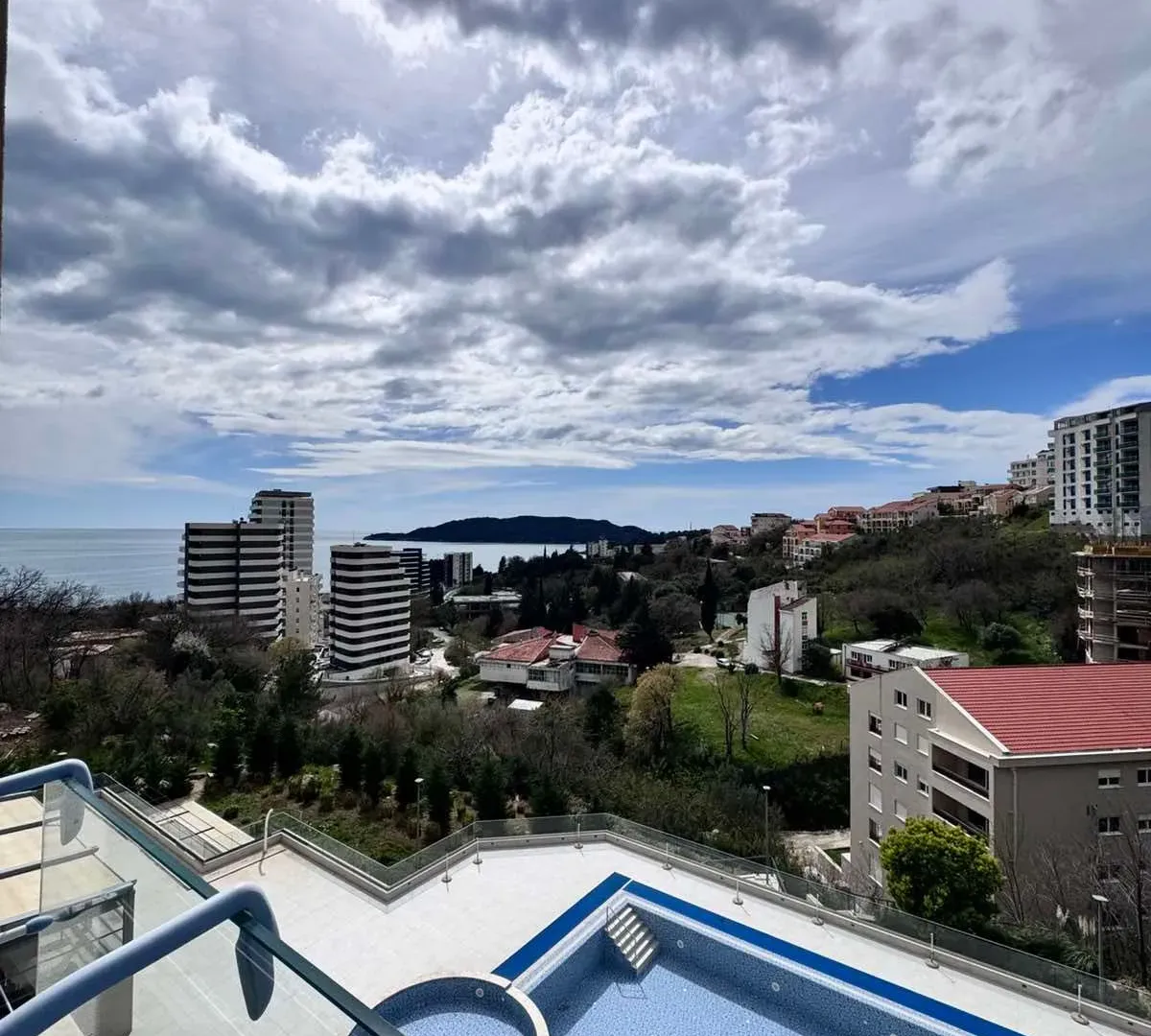 Rent, one bedroom apartment, 55m², Bečići, Budva
