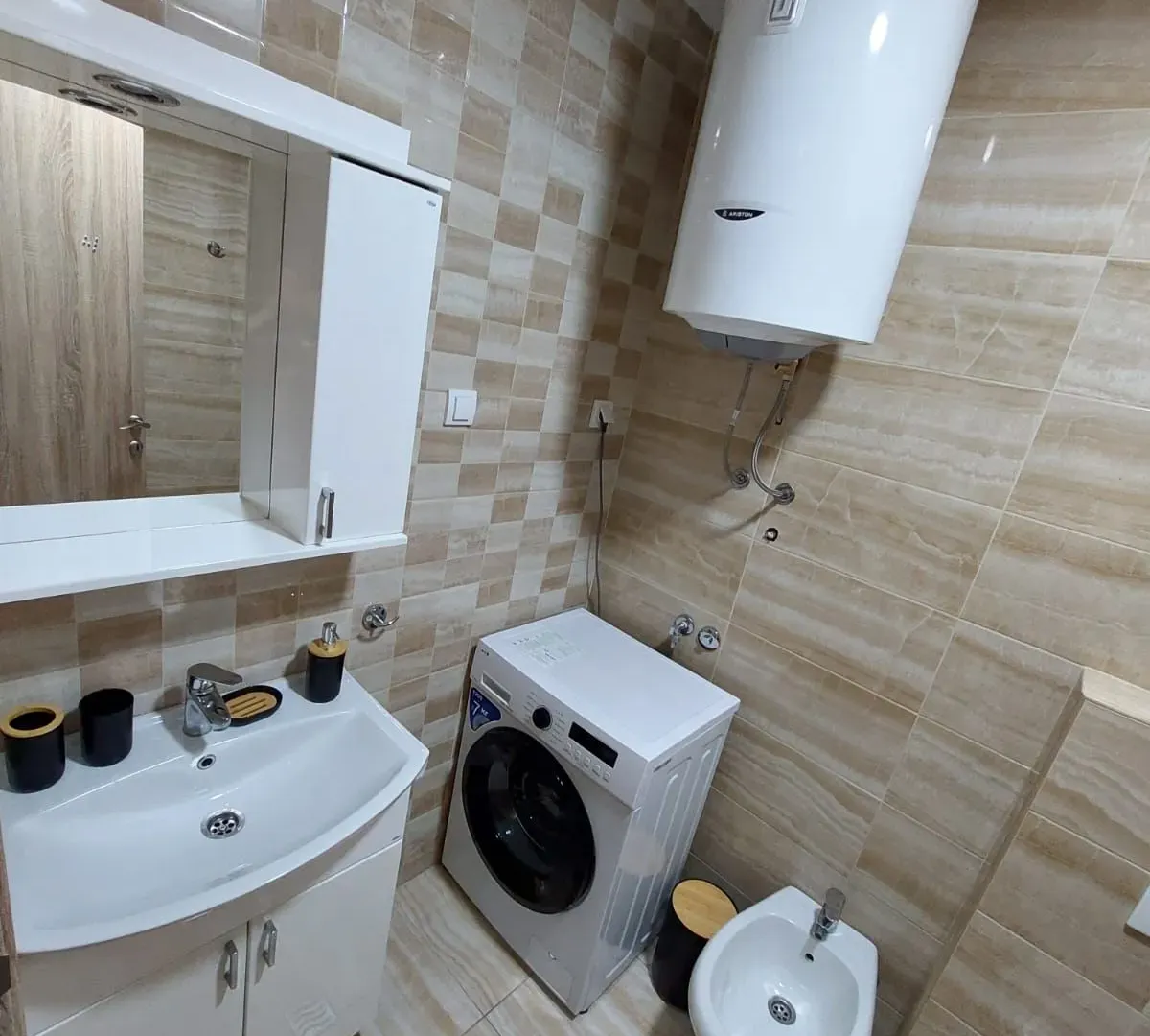 Prodaja, jednosoban stan, 40m², Ljubović, Podgorica