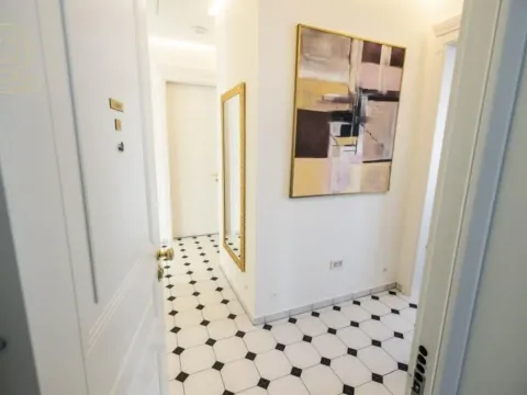 Prodaja, četvorosoban stan, 135m², Sremska Kamenica, Petrovaradin - image 9