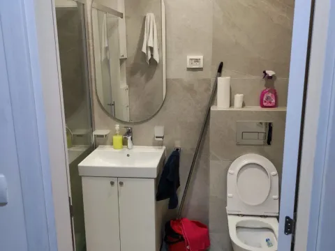 Izdavanje, jednosoban stan, 47m², Central Point, Podgorica - image 11