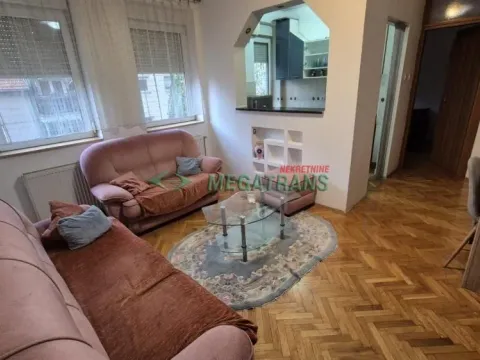 Izdavanje, dvosoban stan, 42m², Centar, Novi Sad - image 1