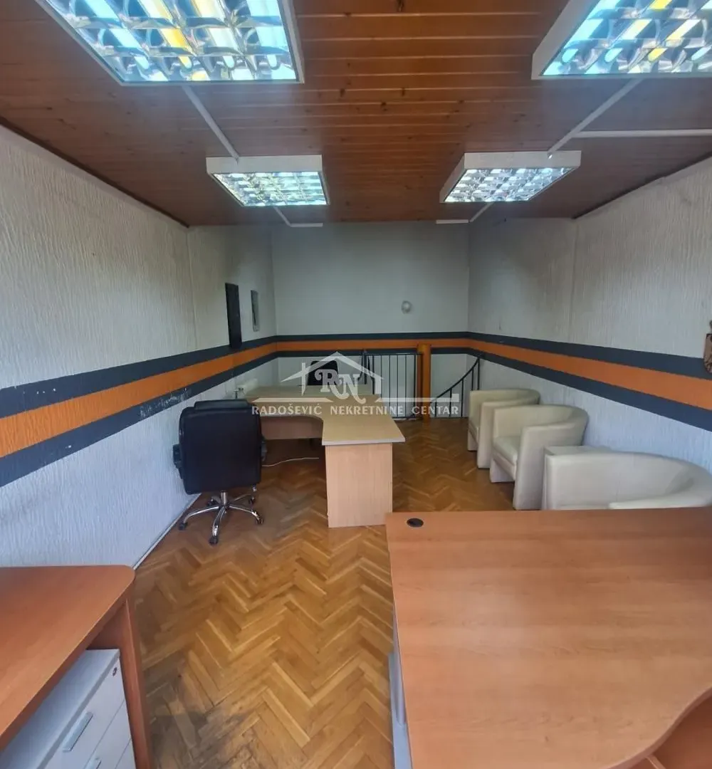 Izdavanje, poslovni prostor, 34m², Banovo Brdo, Beograd