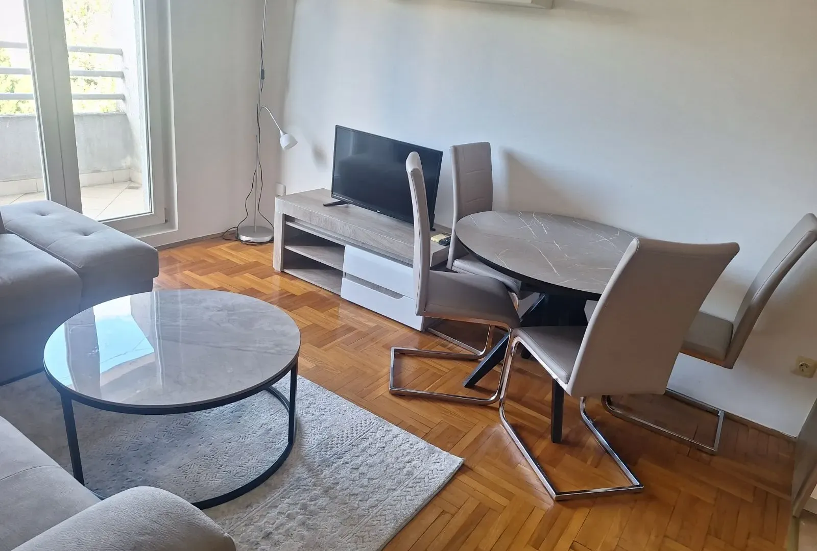 Rent, one bedroom apartment, 40m², Stari Aerodrom, Podgorica