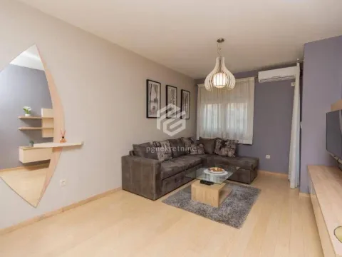 Izdavanje, jednosoban stan, 46m², City Kvart, Podgorica - image 2