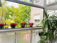 Izdavanje, trosoban stan, 110m², Slavija, Vračar Sve Podlokacije - image 10