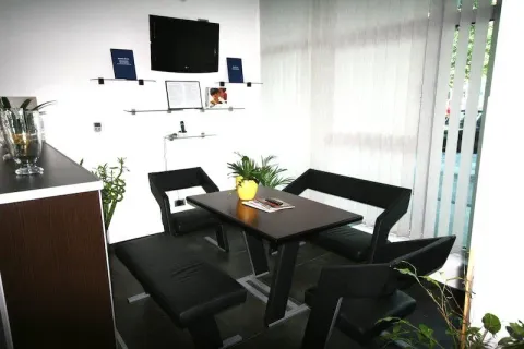 Sale, office space, 327m², Blok 5, Podgorica - image 2