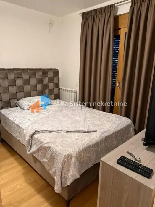 Rent, two bedroom apartment, 55m², Južni Bulevar, Vračar Sve Podlokacije