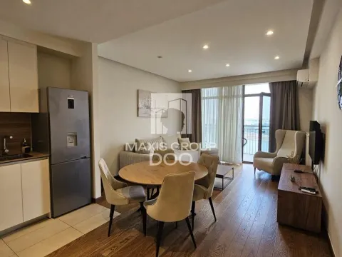 Izdavanje, četvorosoban stan, 120m², Savski Venac, Beograd - image 4