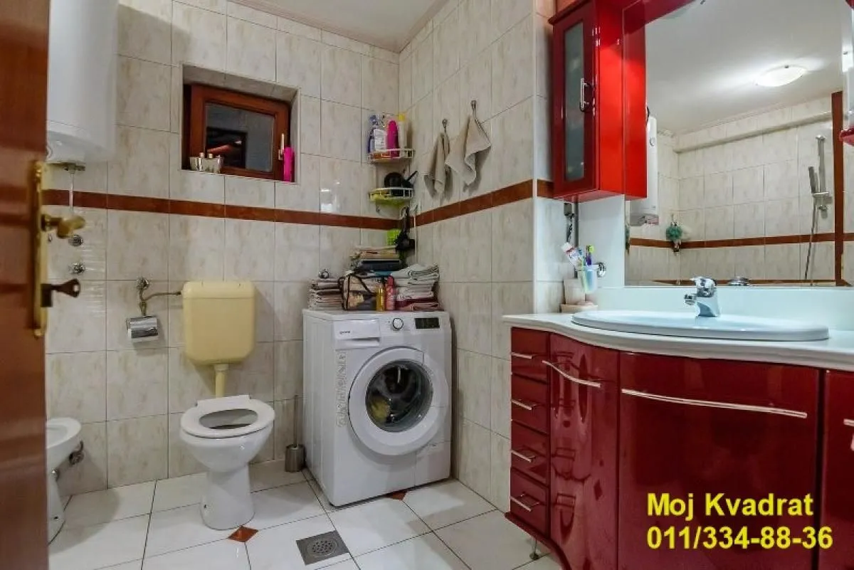 Sale, four bedroom apartment, 105m², Stari Grad, Beograd