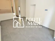 Sale, two bedroom apartment, 74m², Đenovići, Herceg Novi - image 9