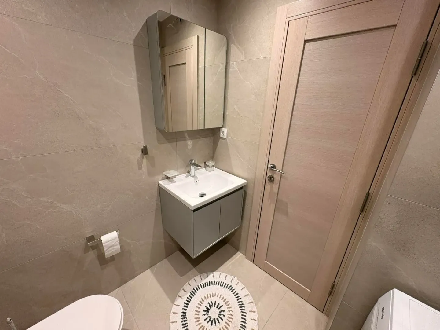 Izdavanje, jednosoban stan, 45m², Centar, Tivat