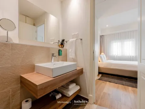 Prodaja, dvosoban stan, 84m², Luštica Bay, Tivat - image 11